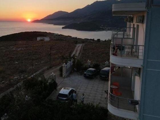 Vila Llaka Otel Himarë Dış mekan fotoğraf